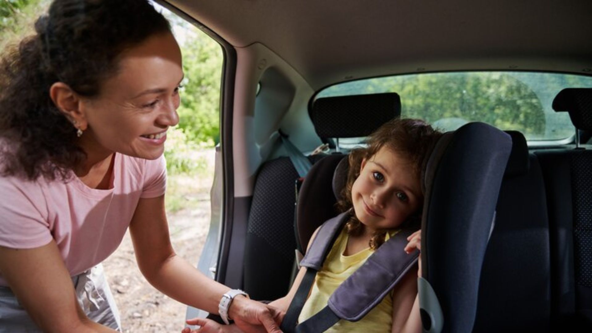 What Age Can a Child Sit in the Front Seat?